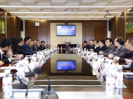 深圳Z6官网集团和湖北宜化集团签定投资合作和谈